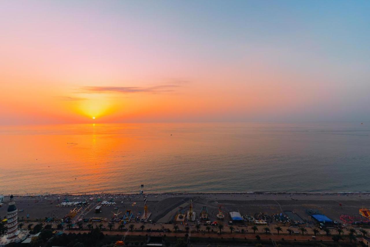 Orbi City Suite With Sea View Batumi Exteriér fotografie